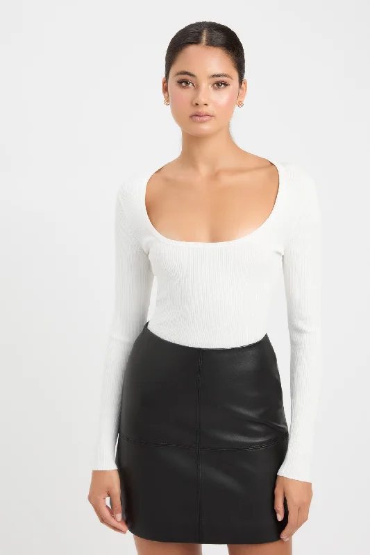 Lola Scoop Long Sleeve Top