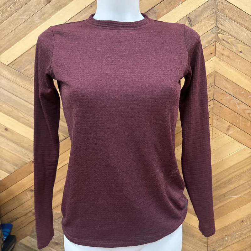 MEC - Women's Grid Fleece L/S Base Layer Top - MSRP comp $65: Red-women-SM