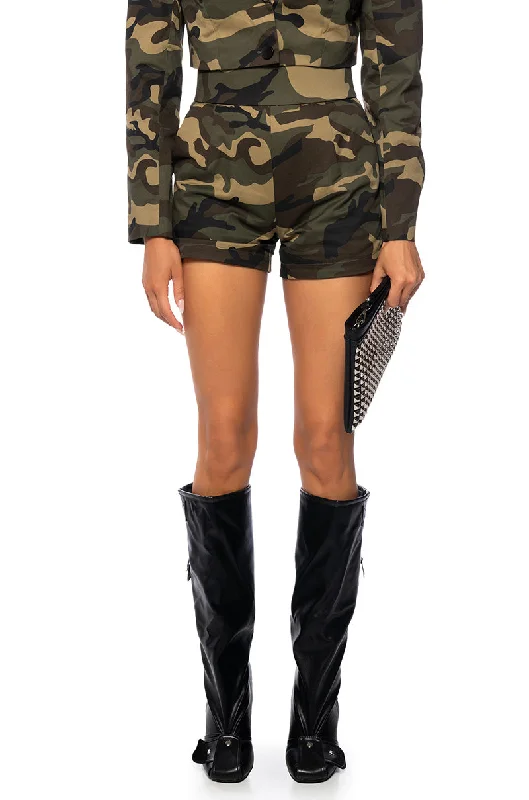 AKIRA BIG BOOTY CAMO SHORTS